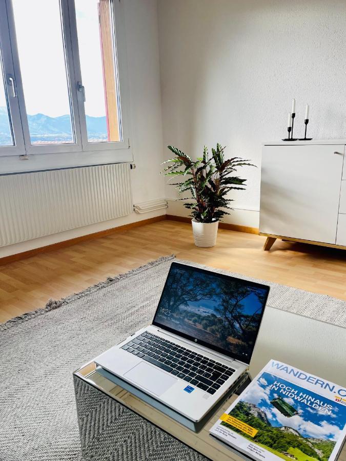 -The Urbanist- Lakeview Free Parking 2Bd Fast Wifi オーバーホーフェン エクステリア 写真